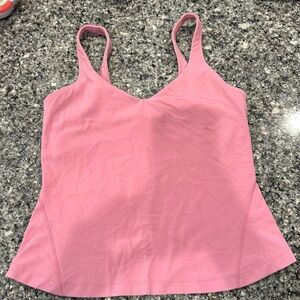 Lululemon tank top
Size 6